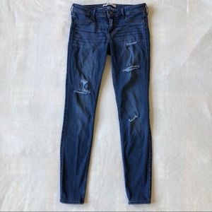 Hollister distressed blue jeans